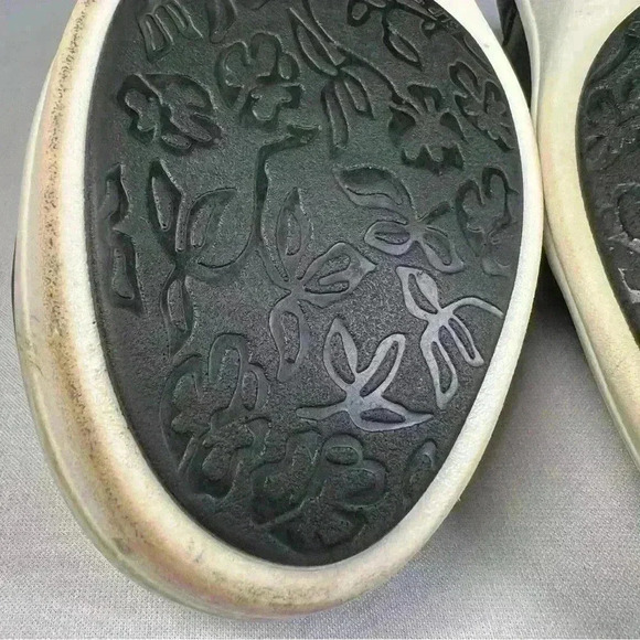 Lightly used  TRAQ BY ALEGRIA "QIN" WOMENS SMART WALKING SHOES BLACK - Picture 9 of 13